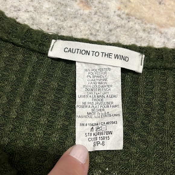 10/$30 Forever 21 Girls Bejewelled Knit Sweater + Bonus Top - Picture 10 of 11